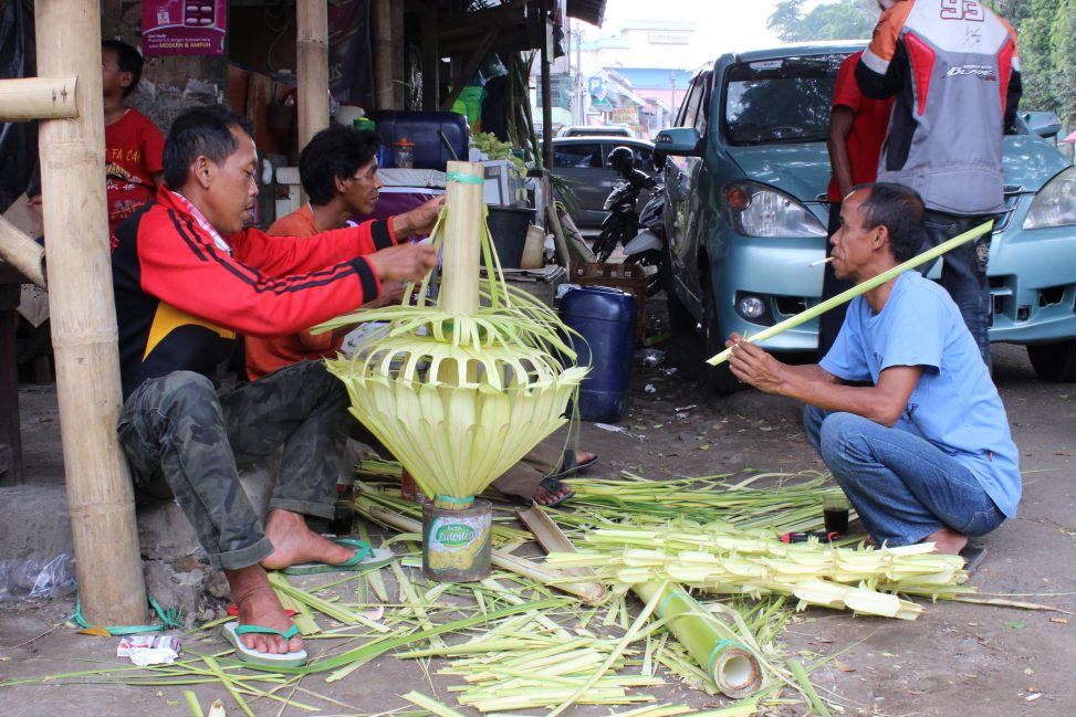 lanterns made from banana leaves in Bogor – Botanics Stories